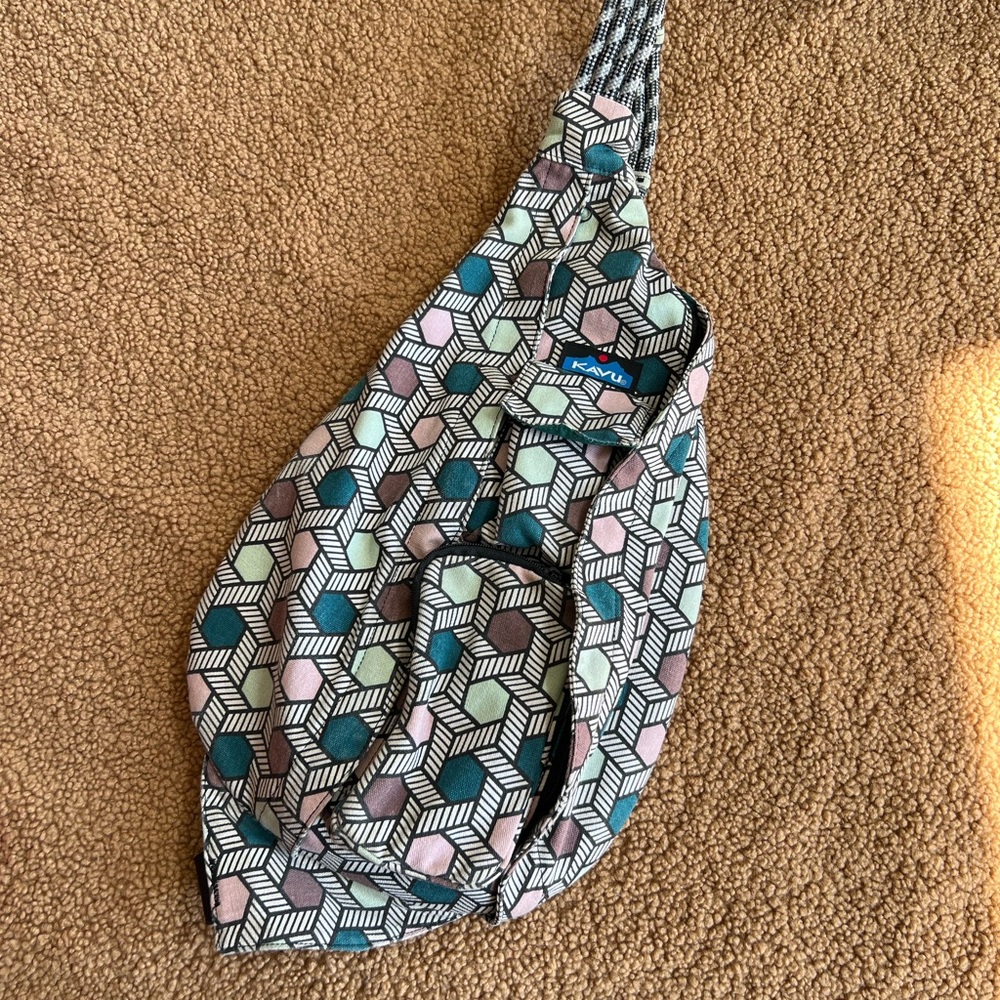 Kavu sling bag